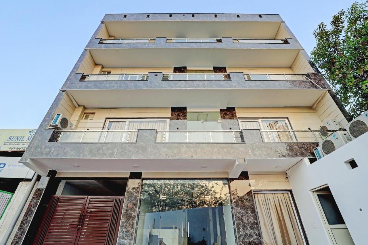 غورغاون Collection O Hotel Aditya Palace Near Leisure Valley Park المظهر الخارجي الصورة