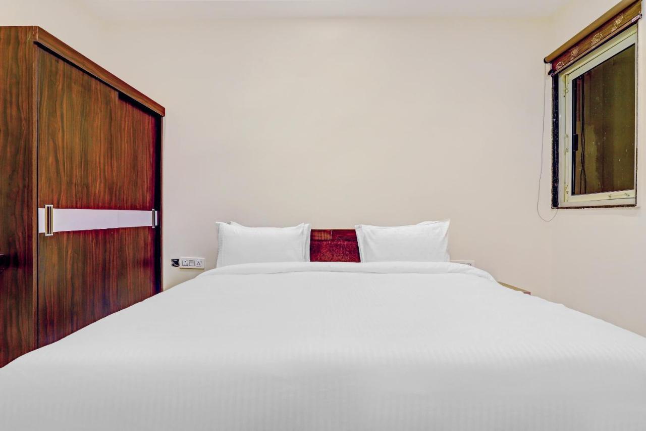 غورغاون Collection O Hotel Aditya Palace Near Leisure Valley Park المظهر الخارجي الصورة